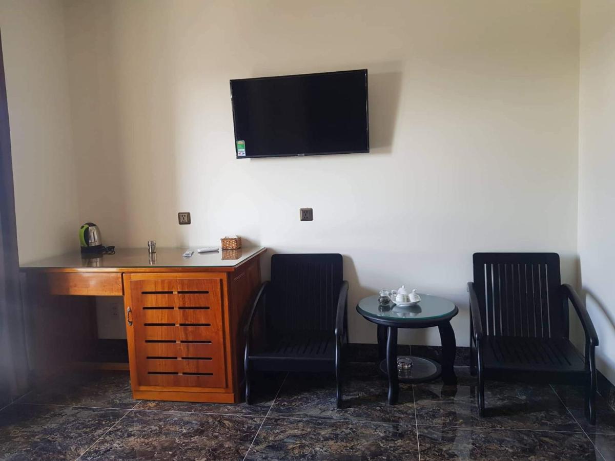 Khach San Hoang Gia Otel Bac Lieu Dış mekan fotoğraf